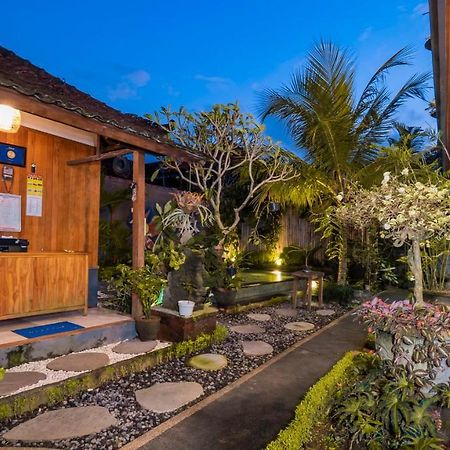 Saka House Hotell Ubud Exteriör bild
